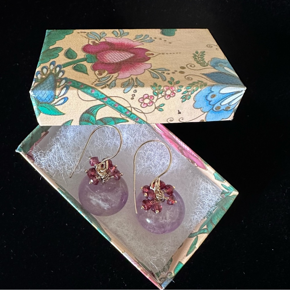 Hand Made Amethyst and Garnet Dangle Earrings NWOT - Picture 1 of 9